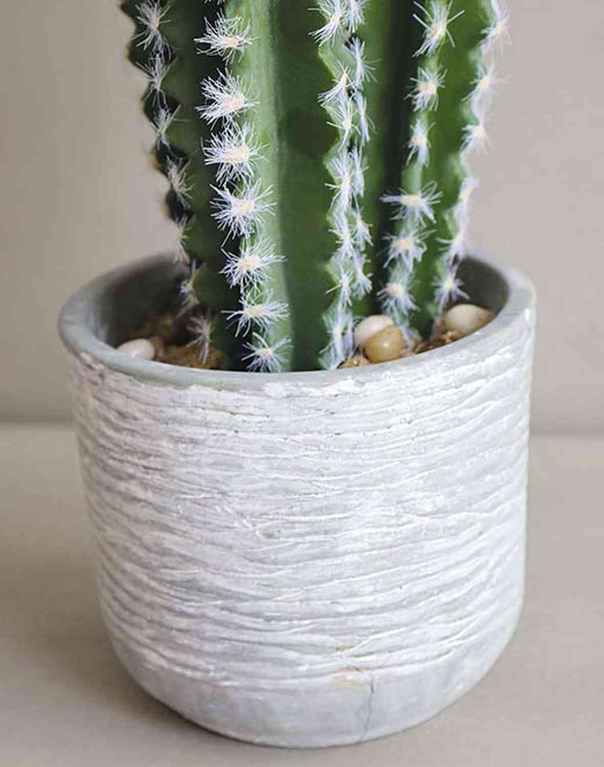 Cactus artificiale a colonna GINERVA in vaso di cemento, verde-bianco, 60cm